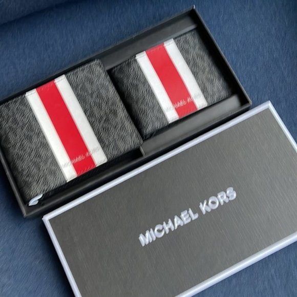 Michael Kors Boxed Signature 3 in 1 Bifold Wallet In Black / Flame Red - Picture 14 of 16